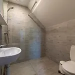 Luka Guest house