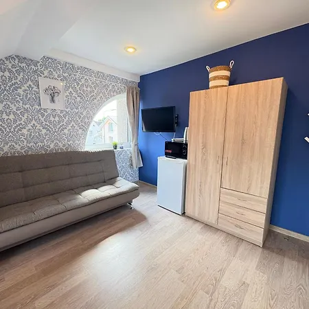 Luka Guest house