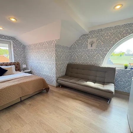 Luka בית הארחה 3*