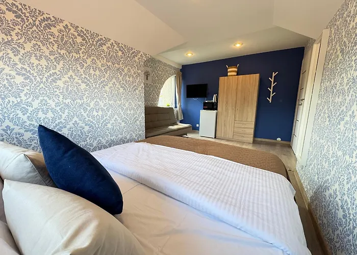 Luka 招待所 帕兰加